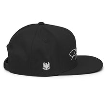 Load image into Gallery viewer, Scripted Type Logo Snapback Hat
